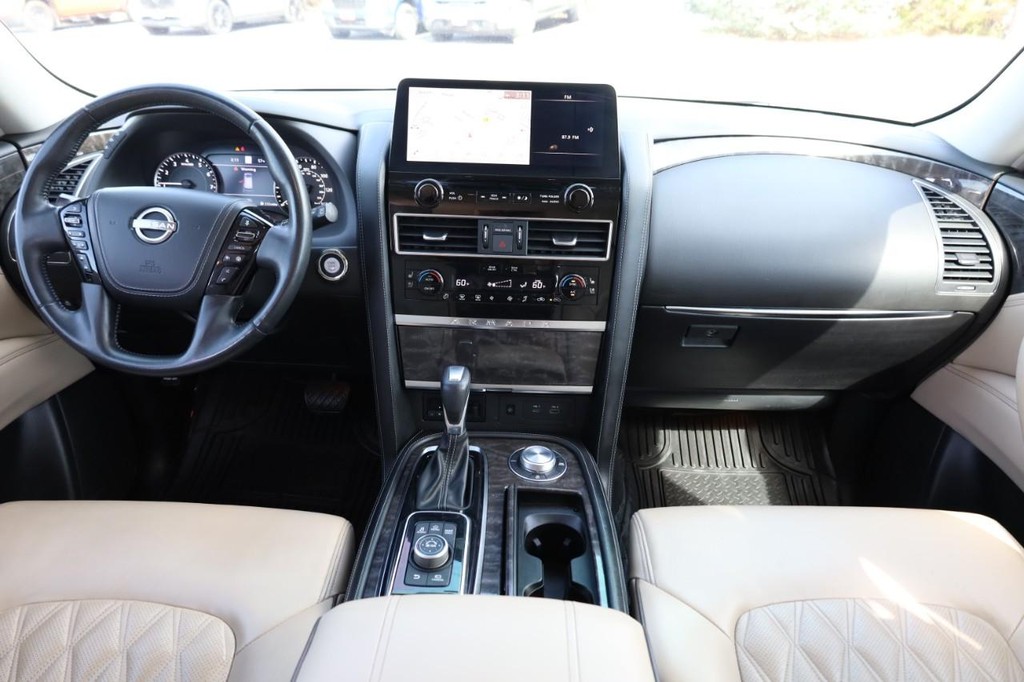 Nissan Armada Vehicle Image 26