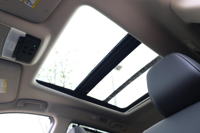 Nissan Pathfinder Vehicle Image 11