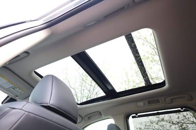 Nissan Pathfinder Vehicle Image 12