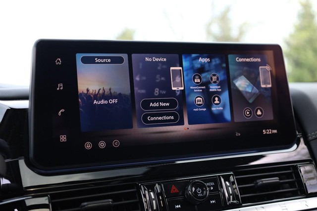 Nissan Pathfinder Vehicle Image 15