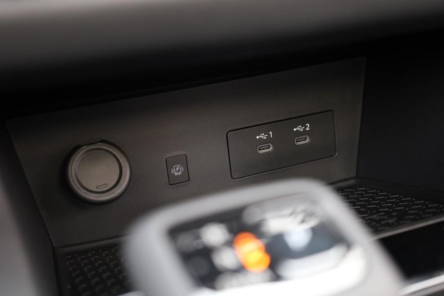 Nissan Pathfinder Vehicle Image 19