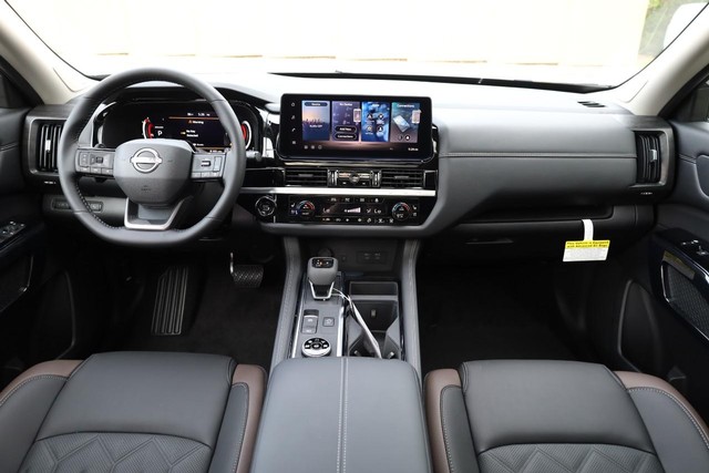 Nissan Pathfinder Vehicle Image 27