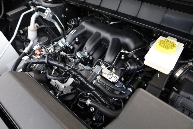 Nissan Pathfinder Vehicle Image 32