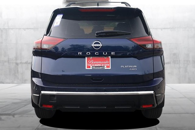 Nissan Rogue Vehicle Image 06
