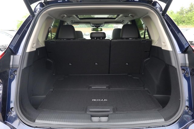 Nissan Rogue Vehicle Image 07