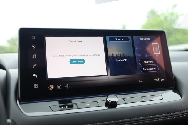 Nissan Rogue Vehicle Image 13