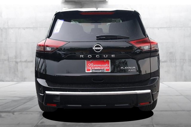 Nissan Rogue Vehicle Image 06