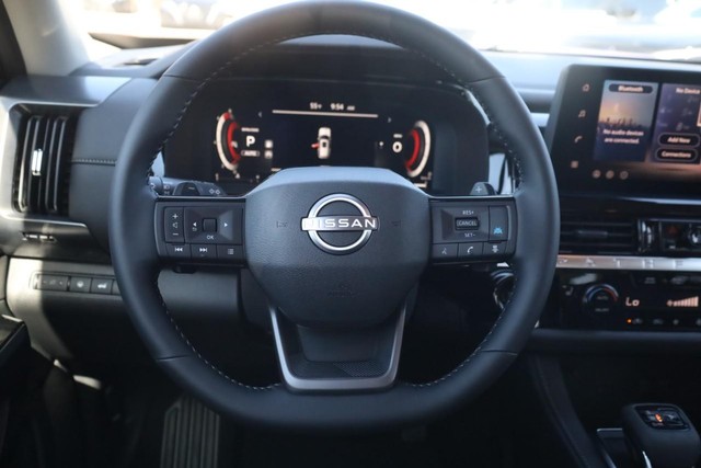 Nissan Pathfinder Vehicle Image 08