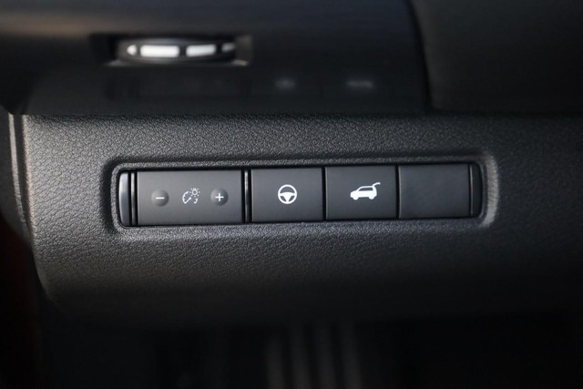 Nissan Pathfinder Vehicle Image 12
