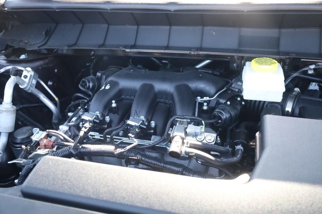 Nissan Pathfinder Vehicle Image 25