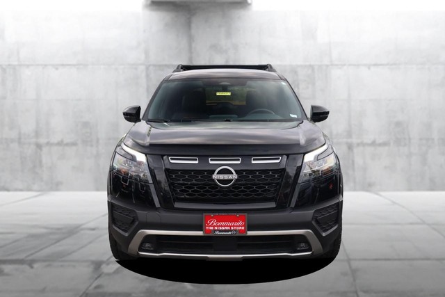 Nissan Pathfinder Vehicle Image 04