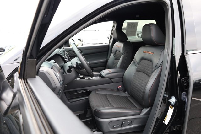 Nissan Pathfinder Vehicle Image 10