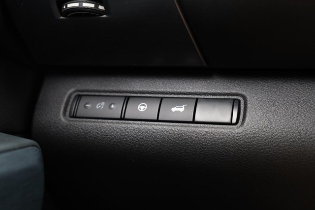 Nissan Pathfinder Vehicle Image 20