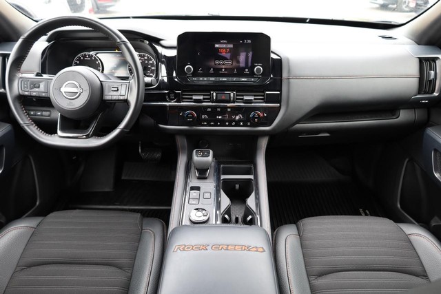 Nissan Pathfinder Vehicle Image 24