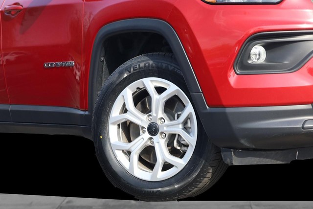 Jeep Compass Vehicle Image 03