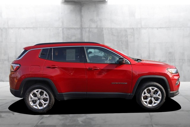 Jeep Compass Vehicle Image 05