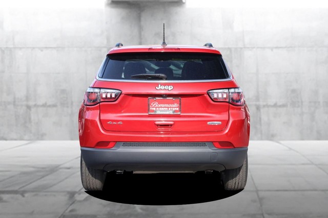 Jeep Compass Vehicle Image 06