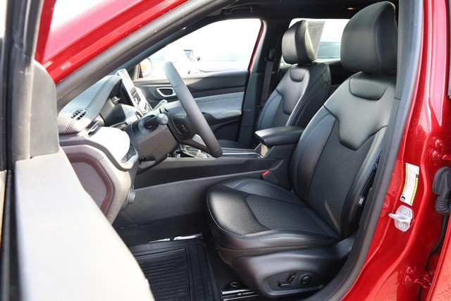 Jeep Compass Vehicle Image 08