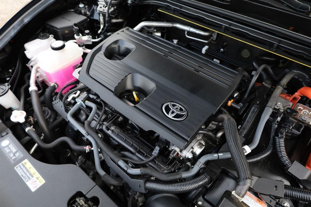 Toyota Crown Vehicle Full-screen Gallery Image 27