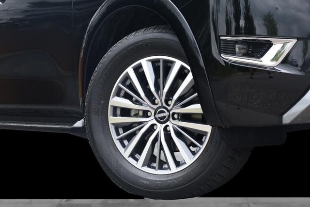 Nissan Armada Vehicle Image 03