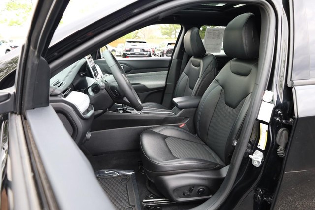 Jeep Compass Vehicle Image 08