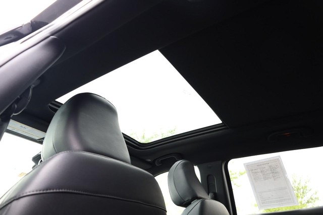 Jeep Compass Vehicle Image 10