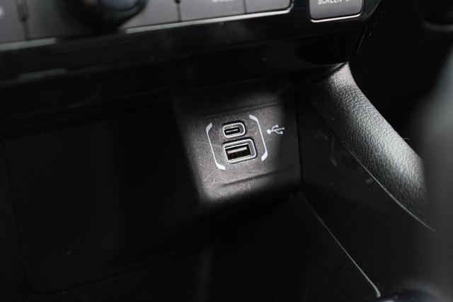 Jeep Compass Vehicle Image 14