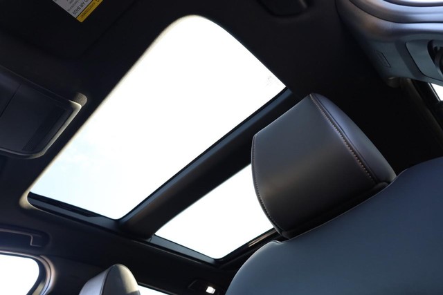 Mazda CX-90 Vehicle Image 11