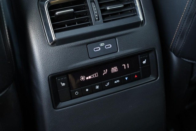 Mazda CX-90 Vehicle Image 25