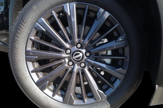 Nissan Pathfinder Vehicle Image 03