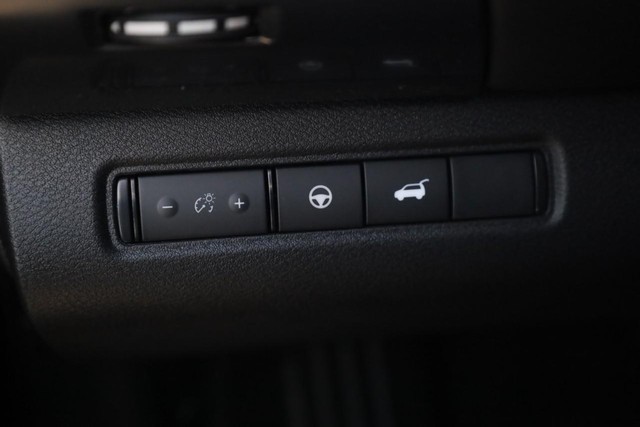 Nissan Pathfinder Vehicle Image 12