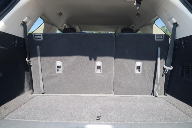 Nissan Pathfinder Vehicle Image 23