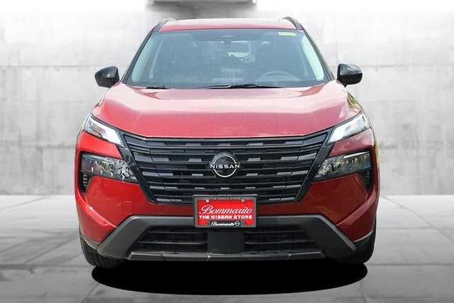 Nissan Rogue Vehicle Image 04