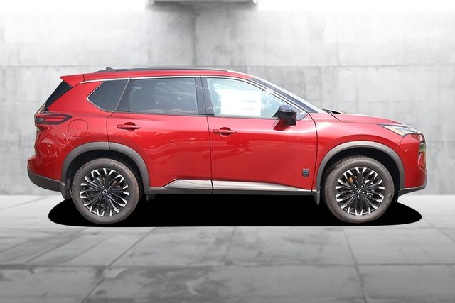Nissan Rogue Vehicle Image 05