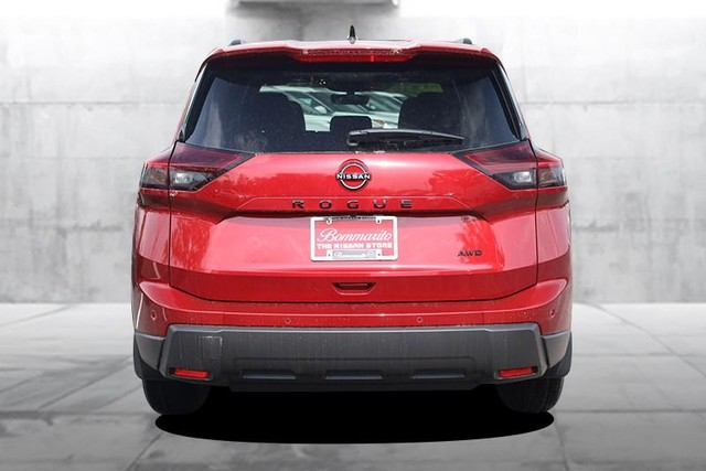 Nissan Rogue Vehicle Image 06