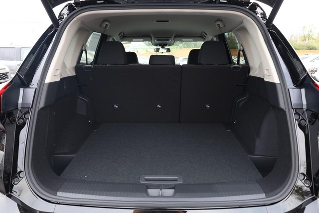 Nissan Rogue Vehicle Image 07