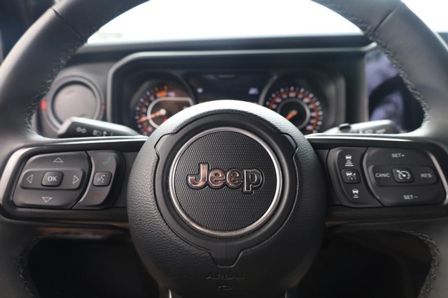 Jeep Wrangler Vehicle Image 09