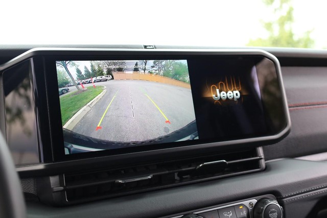 Jeep Wrangler Vehicle Image 12