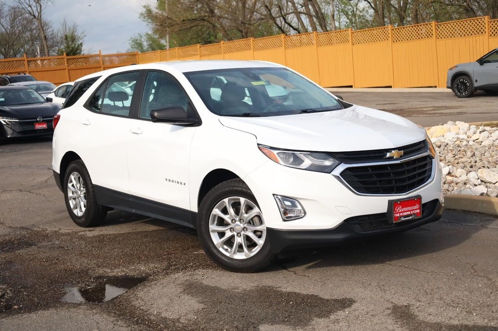 Chevrolet Equinox Vehicle Full-screen Gallery Image 02