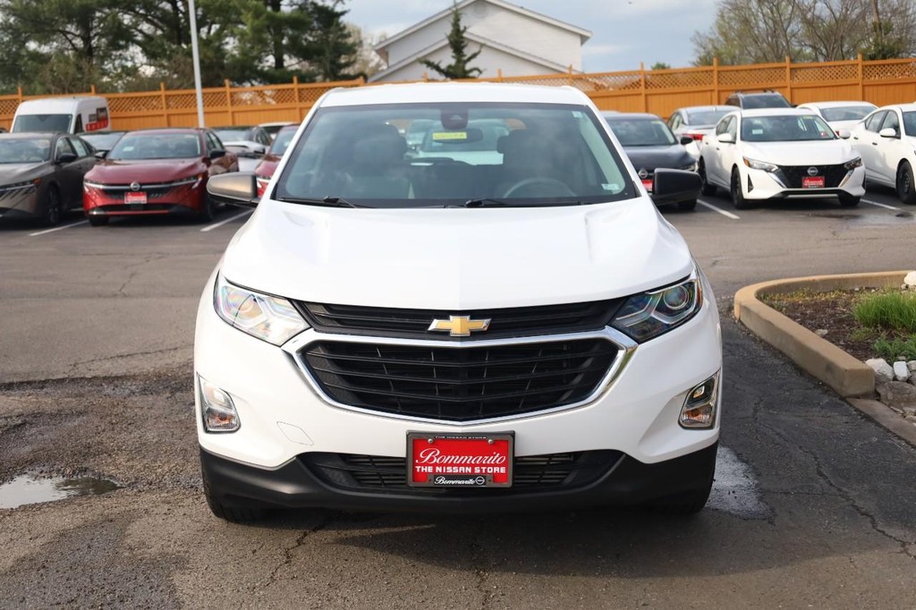 Chevrolet Equinox Vehicle Full-screen Gallery Image 04