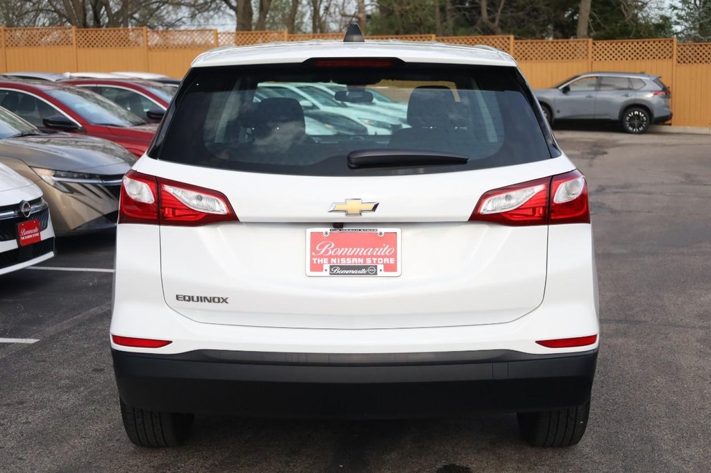 Chevrolet Equinox Vehicle Full-screen Gallery Image 06