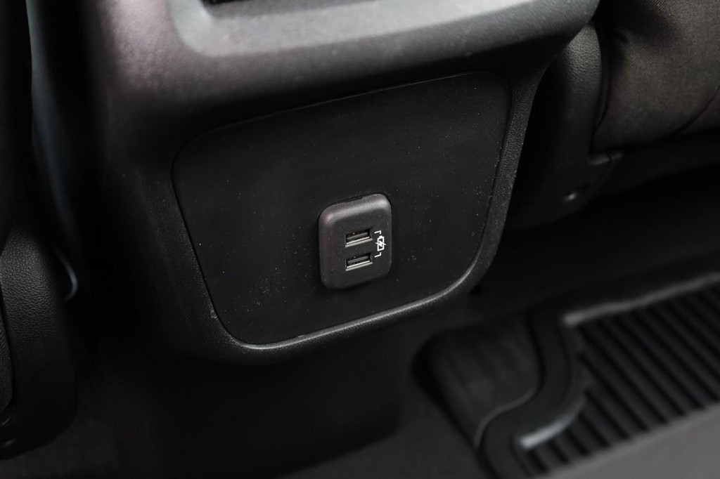 Chevrolet Equinox Vehicle Full-screen Gallery Image 20