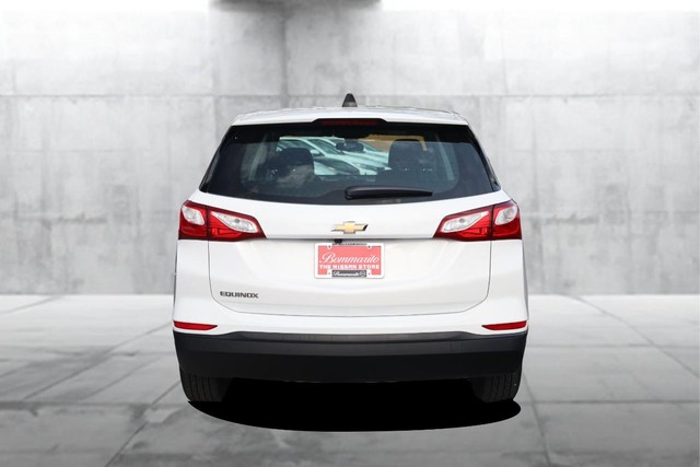 Chevrolet Equinox Vehicle Image 06