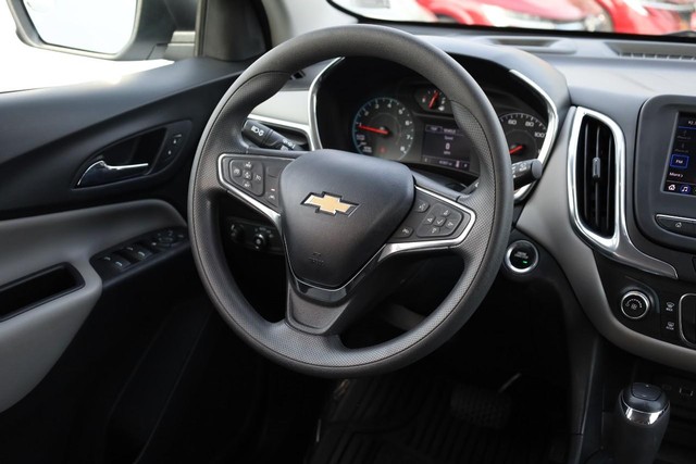 Chevrolet Equinox Vehicle Image 22