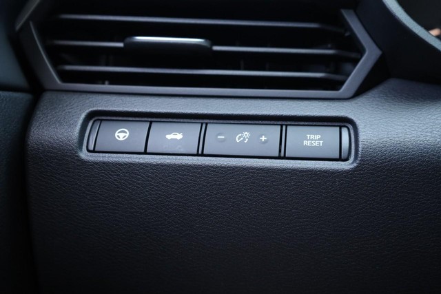 Nissan Altima Vehicle Image 19