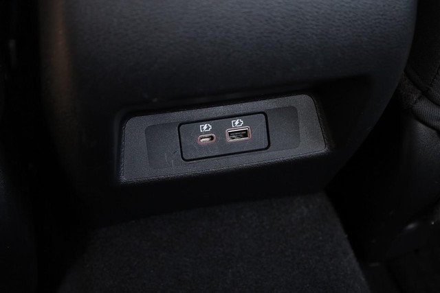Nissan Altima Vehicle Image 21