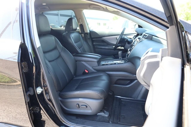 Nissan Murano Vehicle Image 24