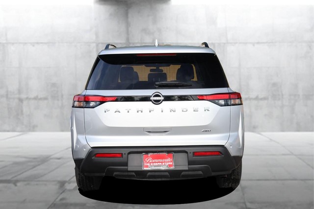 Nissan Pathfinder Vehicle Image 06