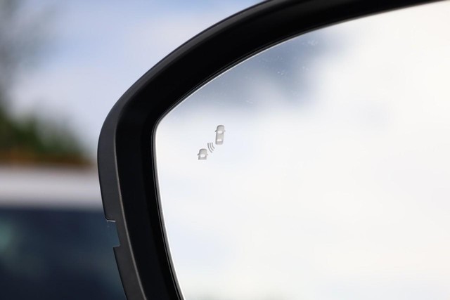Nissan Pathfinder Vehicle Image 21