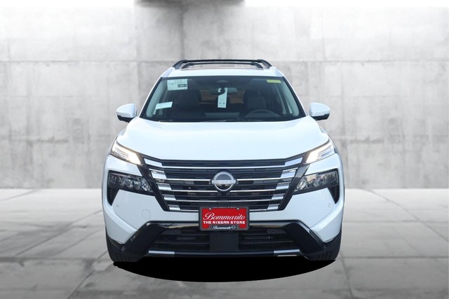 Nissan Rogue Vehicle Image 04